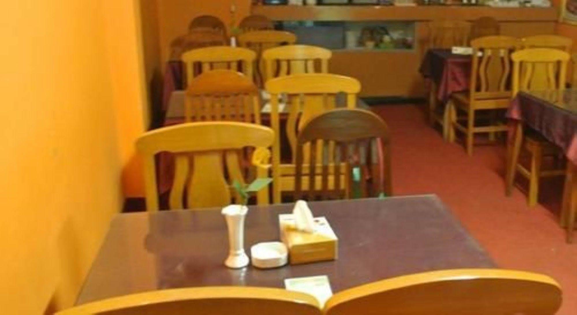 Silver Moon Hotel Yangon Dış mekan fotoğraf