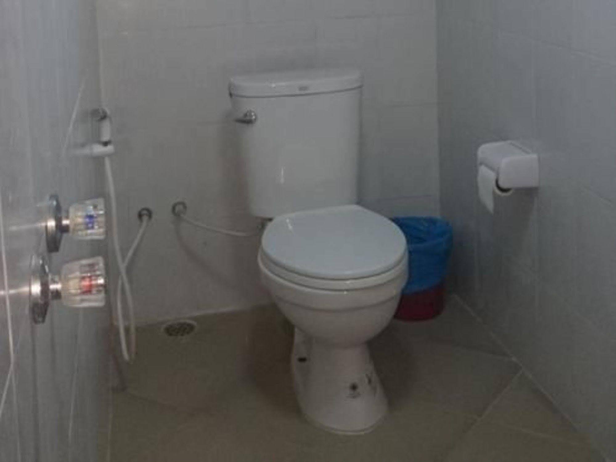 Silver Moon Hotel Yangon Dış mekan fotoğraf