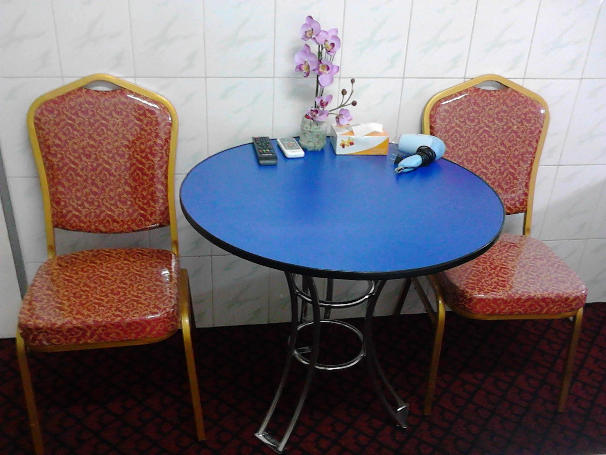 Silver Moon Hotel Yangon Dış mekan fotoğraf